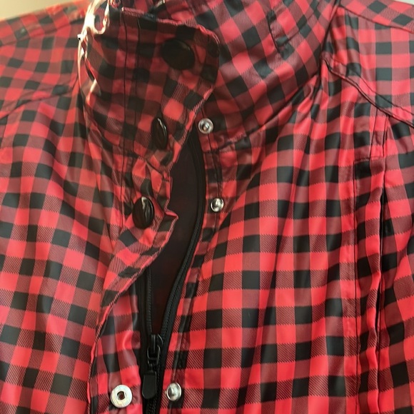 Red and black checked rain jacket - Picture 4 of 12